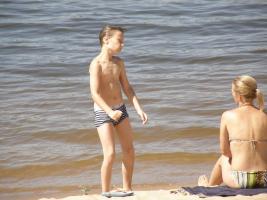 Rio boys, August 2560 - today's beach treasures - 5