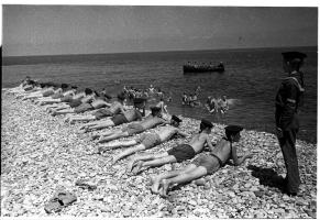 купаясь мальчишками в Севастополе в 1944 году