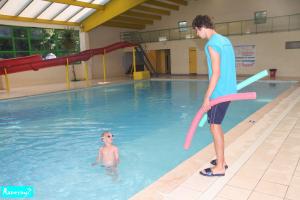 Holidays 10 - Aurelian - Swimming lessons