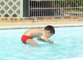 Holidays 07 - Ilyes - Swimming pool (HQ)