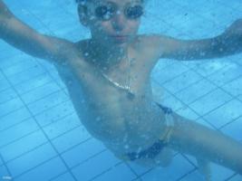 Holidays 09 - Matthiew - Swimming pool