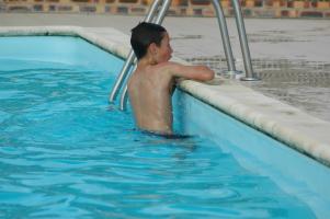 Holidays 07 - Benji - Swimming pool (HQ)