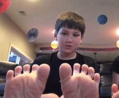 BroSis barefoot Yoga